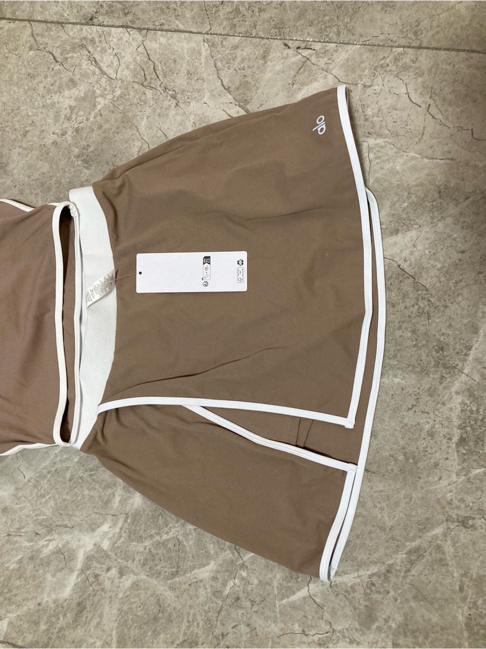 ALO Yoga Brown Midi Skirt Set with White Trim - Picture 4 of 4